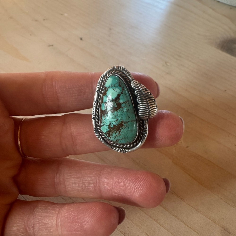 Silver Feather Turquoise Ring // Size 6 - Picture 2 of 5